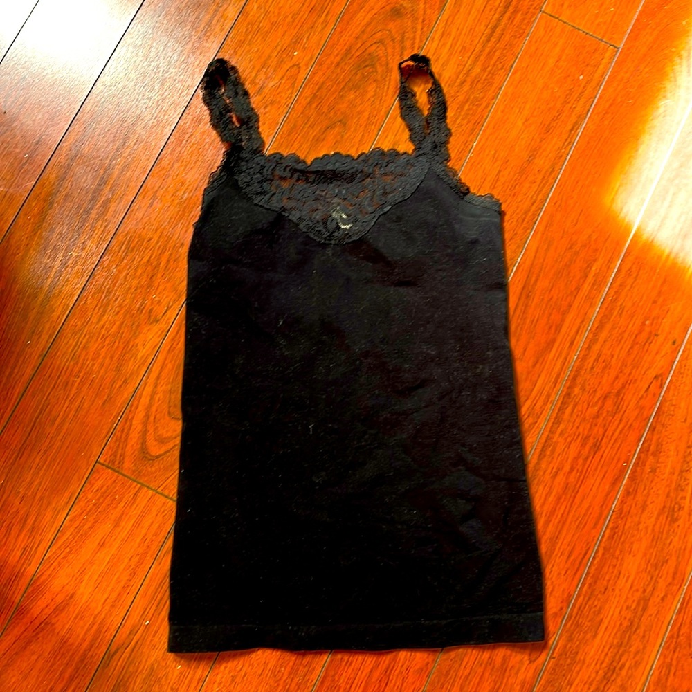 Bordeaux black seamless tank with lace